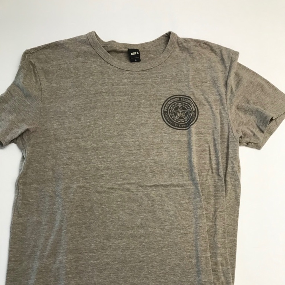 Men's Obey T-Shirt Size Large